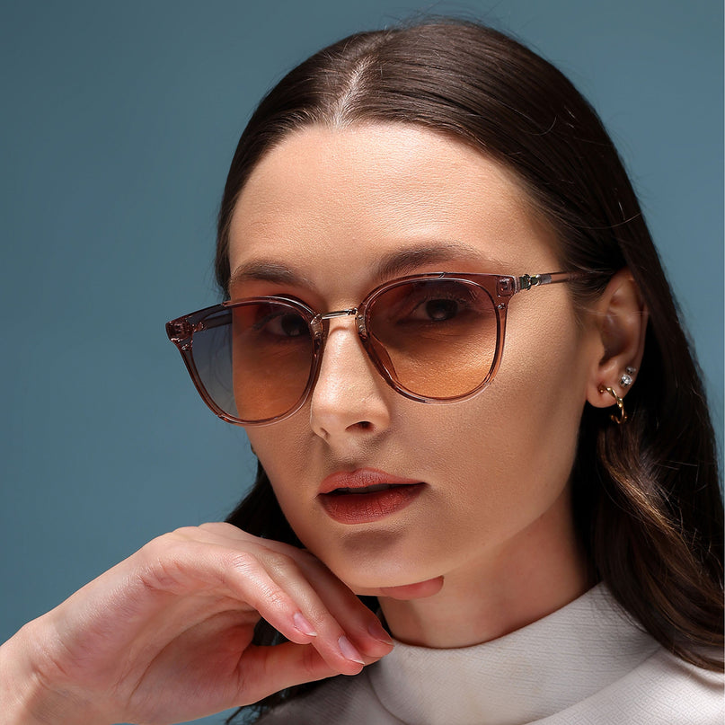 Vixen | Cateye Sunglasses (Pink & Grey Lens | Light Pink & Golden Frame - MG3174)