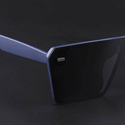 illume | Blue And Black Wayfarer Polarized Sunglasses - PMG3971