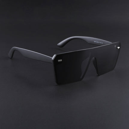 illume | Matte Black Wayfarer Polarized Sunglasses - PMG3972