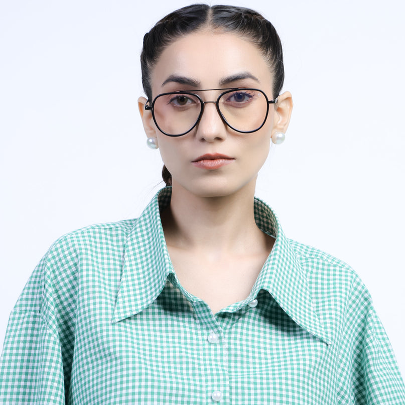 Eyejack Aura Grey & Black Wayfarer Eyeglasses for Men & Women (19002FCL1952-C1)