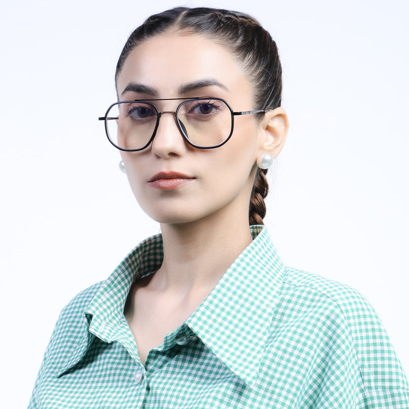 Eyejack Aura Grey & Black Wayfarer Eyeglasses for Men & Women (19003FCL1958-C1)