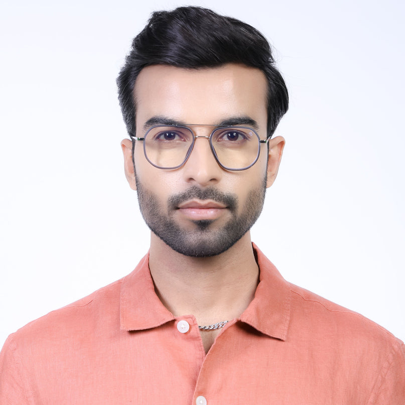 Eyejack Aura Grey & Silver Wayfarer Eyeglasses for Men & Women (19003FCL1959-C2)