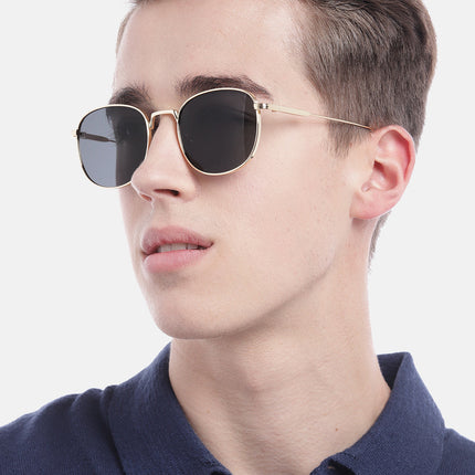 The OG | Black Round Sunglasses MG2972