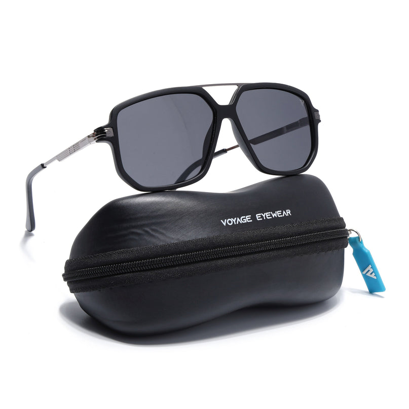 Wayfarer Polarized Sunglasses (Black Lens | Matt Black Frame - PMG5545)