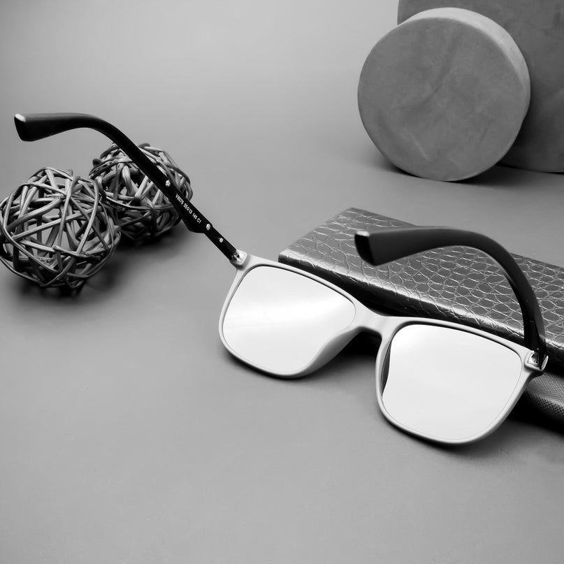 Wayfarer Polarized Sunglasses (Black Lens | Matt Black Frame - PMG5057)