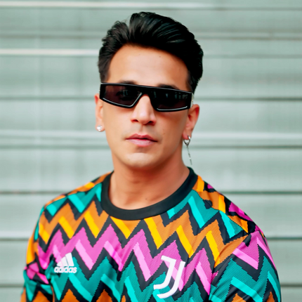 Voyage Black Rectangle Sunglasses - MG3872